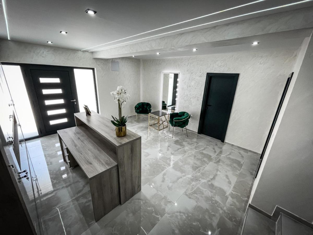 Apartmani Mila Laktaši Kültér fotó