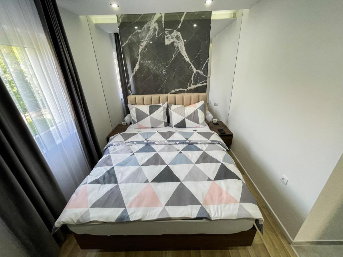 Apartmani Mila Laktaši Kültér fotó