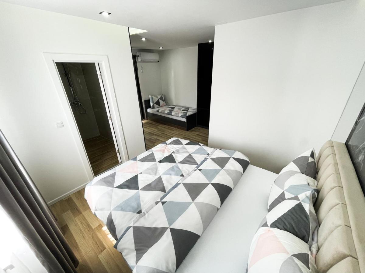 Apartmani Mila Laktaši Kültér fotó