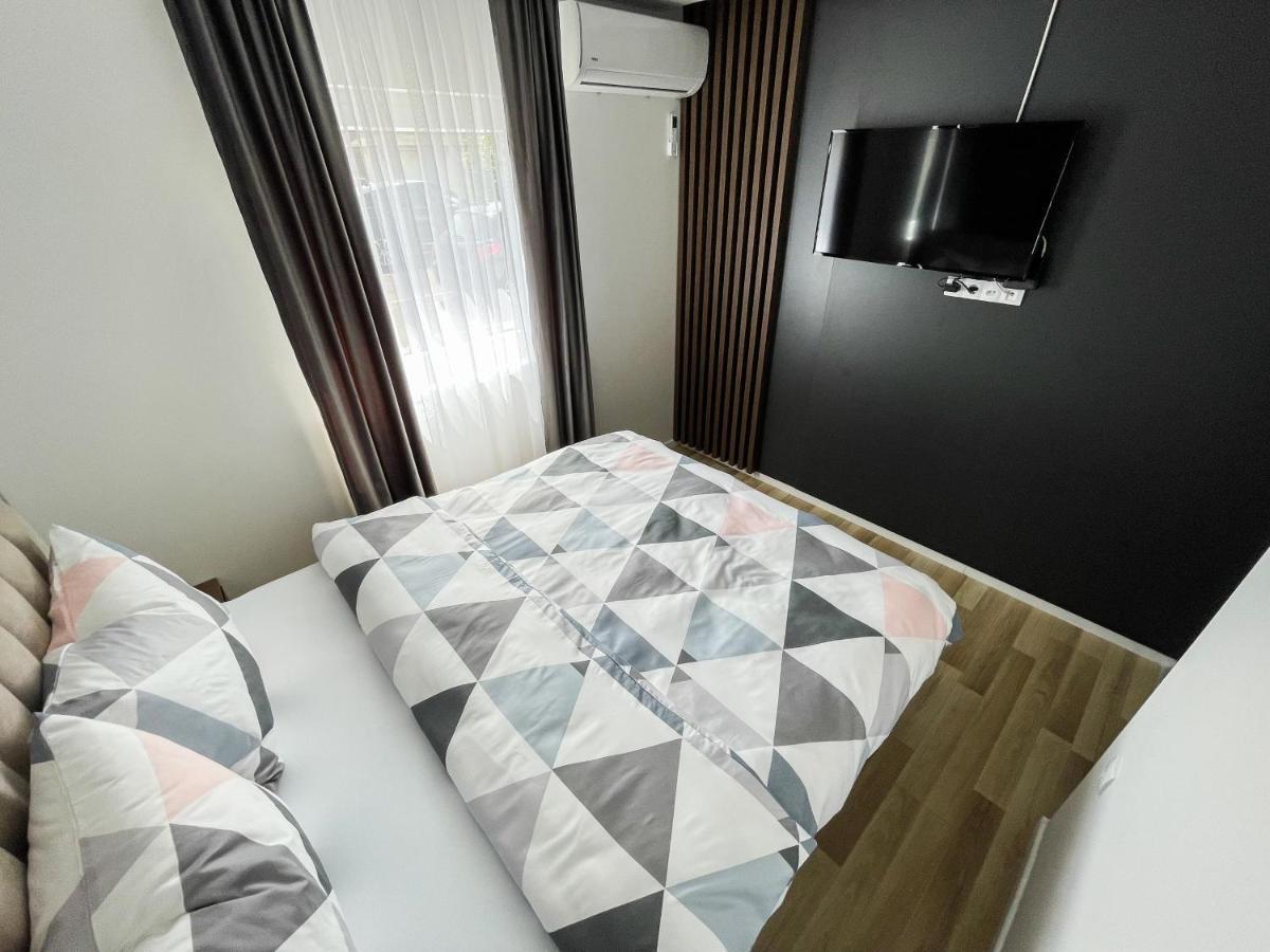 Apartmani Mila Laktaši Kültér fotó