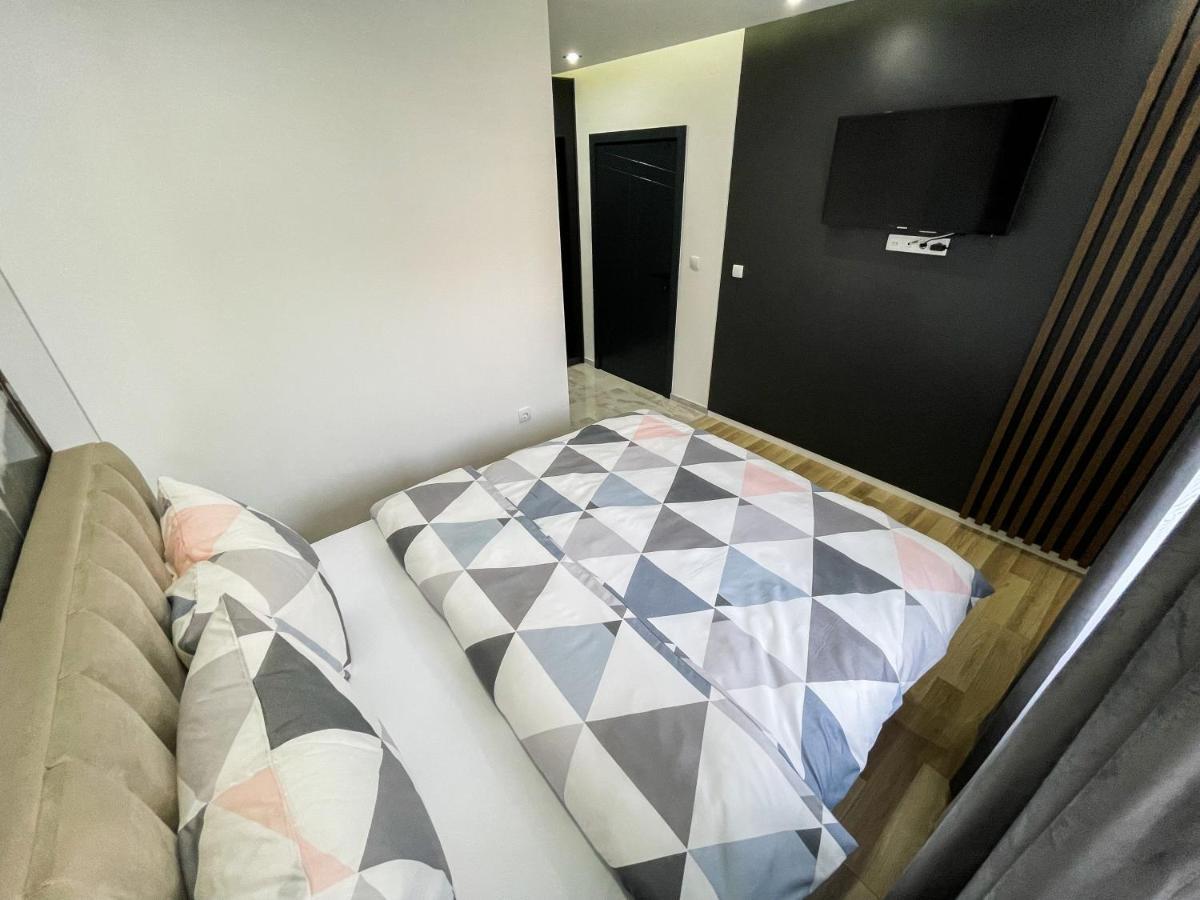 Apartmani Mila Laktaši Kültér fotó