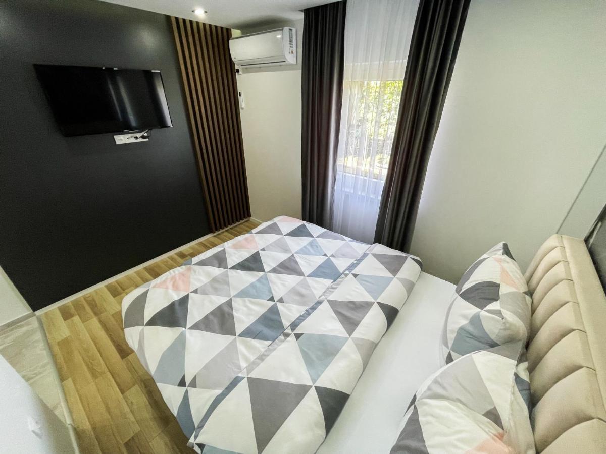 Apartmani Mila Laktaši Kültér fotó