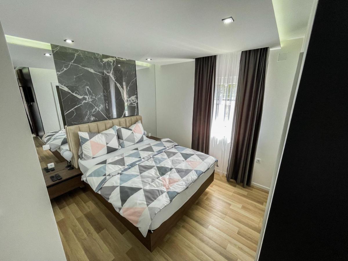Apartmani Mila Laktaši Kültér fotó