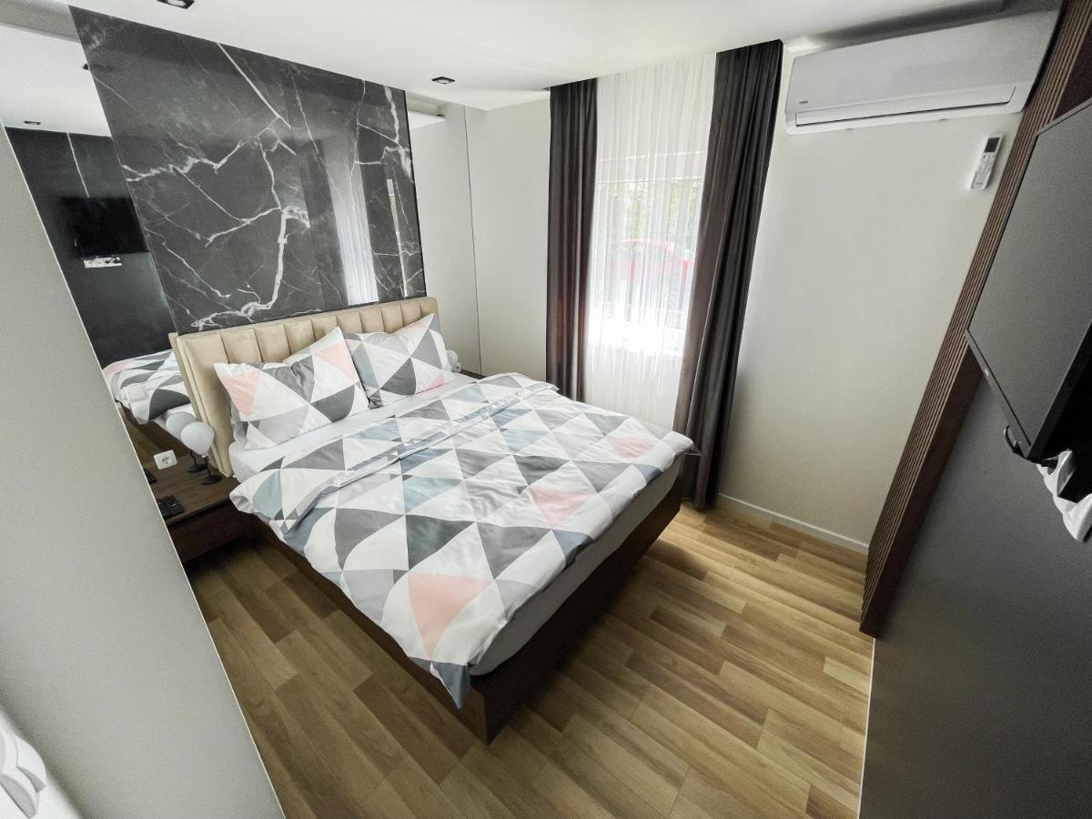 Apartmani Mila Laktaši Kültér fotó