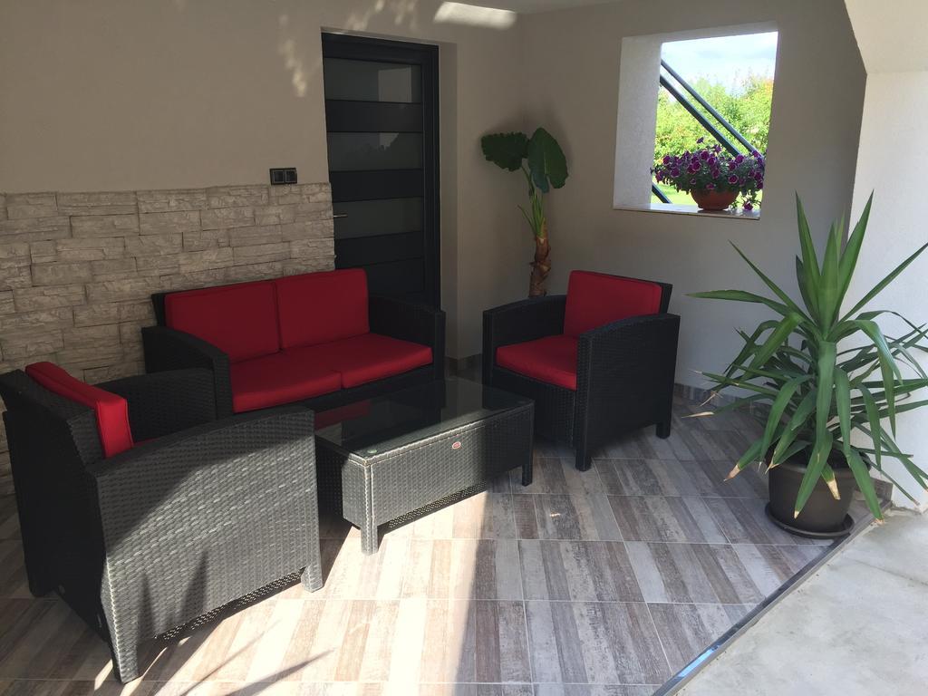 Apartmani Mila Laktaši Kültér fotó