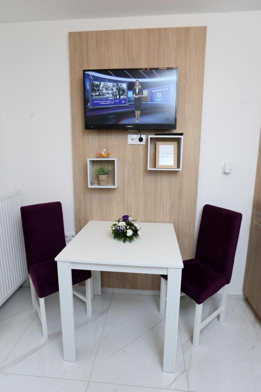 Apartmani Mila Laktaši Kültér fotó