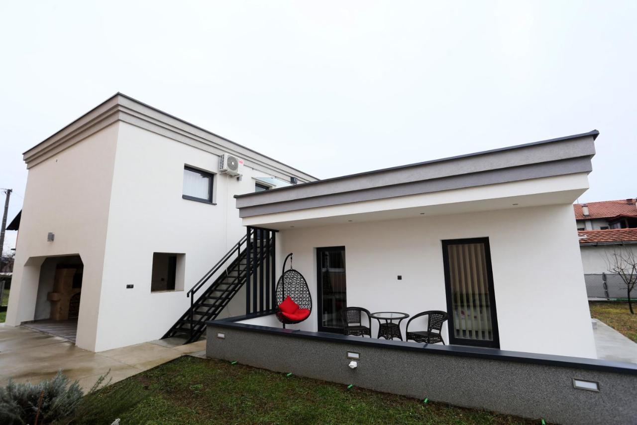 Apartmani Mila Laktaši Kültér fotó