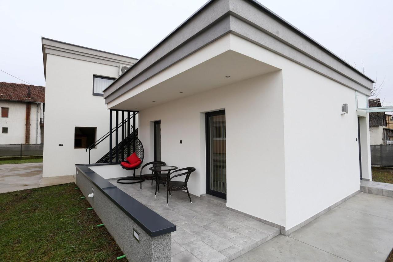 Apartmani Mila Laktaši Kültér fotó