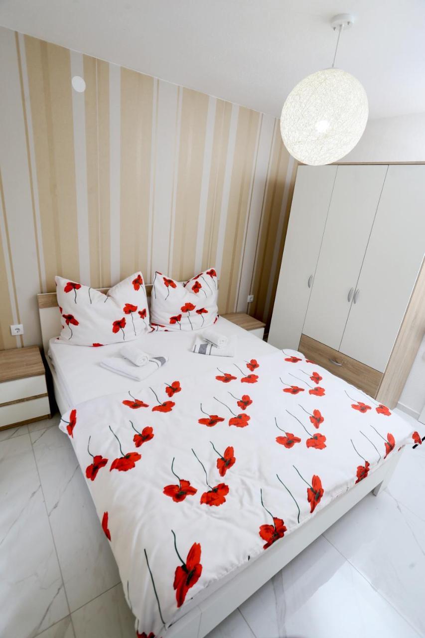 Apartmani Mila Laktaši Kültér fotó